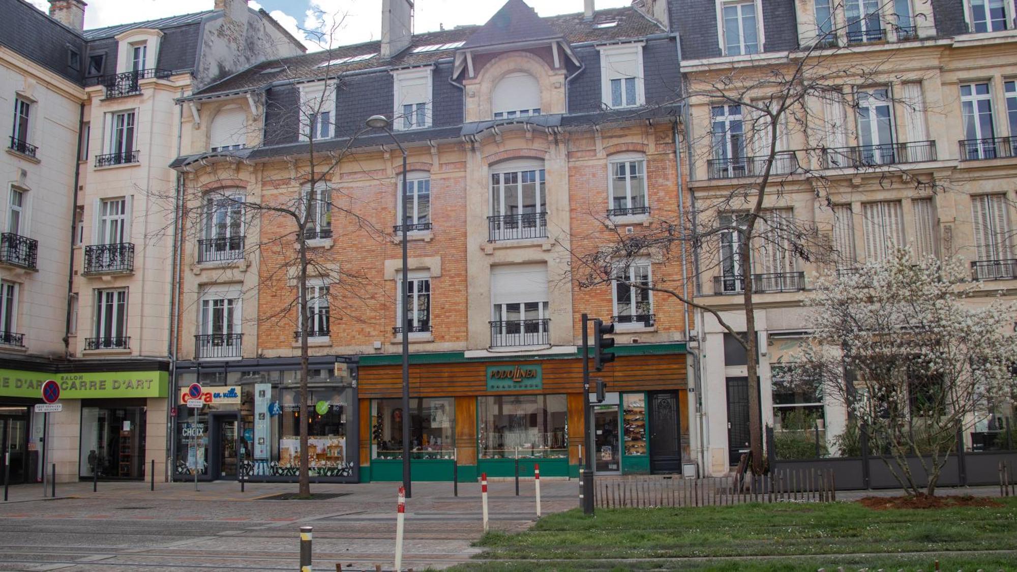Rare! Magnifique Appartement - Vue Cathedrale Reims Extérieur photo